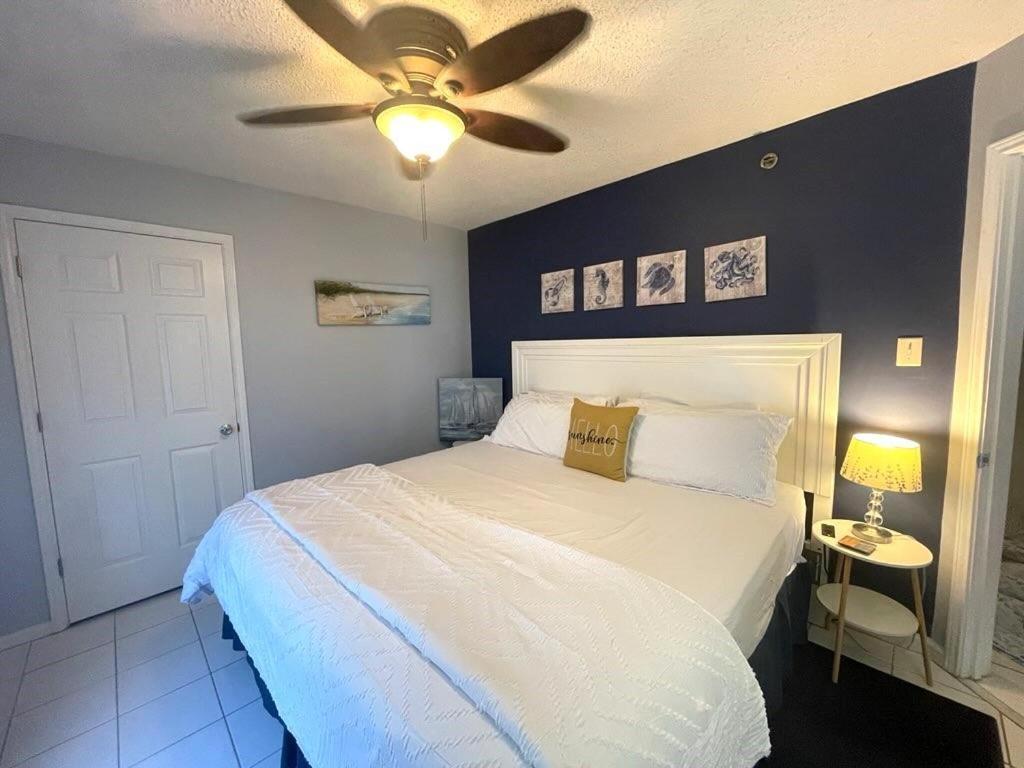 Tradewinds 908 *